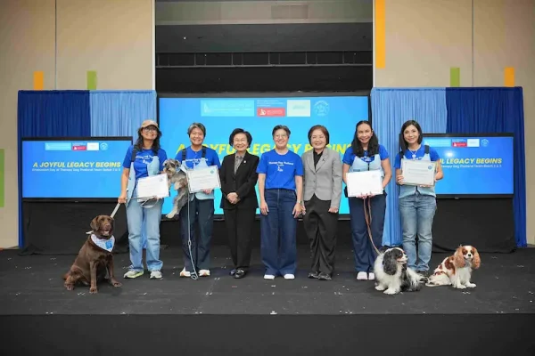 เปิดความสำเร็จ โครงการสุนัขนักบำบัดไทย สร้างผลงาน “ฮีลใจ-ฮีลกาย” วงการบำบัด พร้อมผลักดันทีมสุนัขนักบำบัดรุ่น 2-3 ออกทำประโยชน์แก่สังคม-ผู้ป่วยกลุ่มต่างๆ